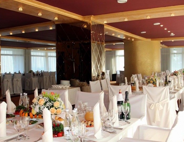 Рестораны и бары - Гранд отель «Жемчужина»