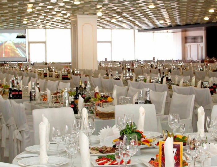 Ресторан «Хрустальный» - Гранд отель «Жемчужина»